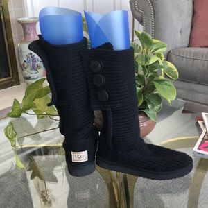 Ugg Knit Boots size 6